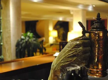 Ξενοδοχείο Restaurant Ceferino 3*
