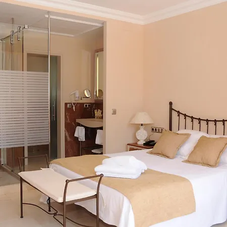 Restaurant Ceferino מלון 3*